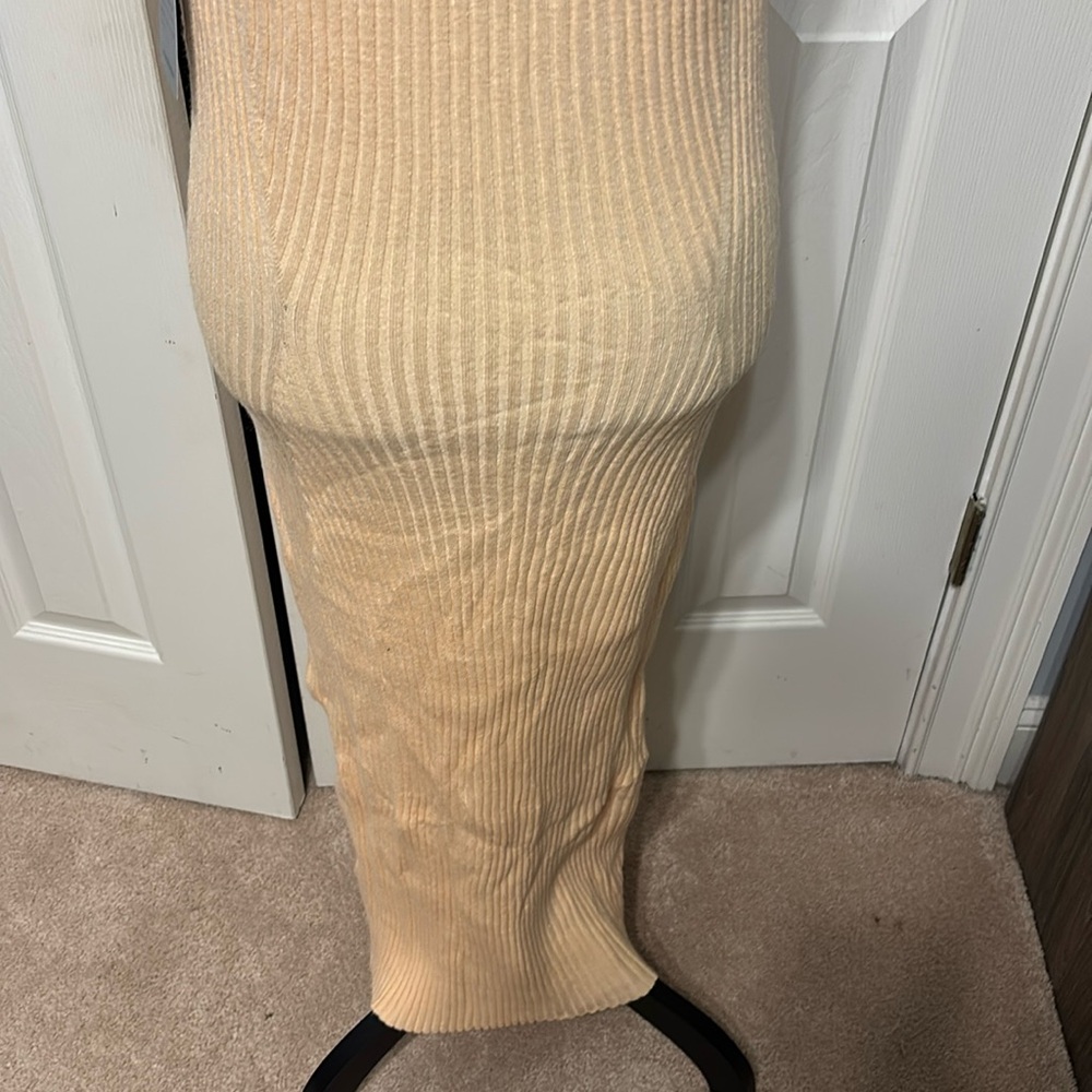 Stitchdrop Women’s Ribbed MIDI Dress - Picture 5 of 7